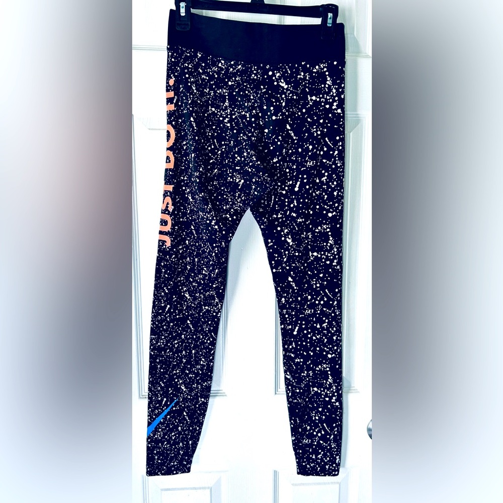 Nike Leggings Black w/white splashes & coral/blue - Picture 3 of 4